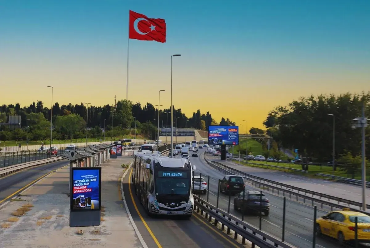Beylikdüzü Metrobus Line