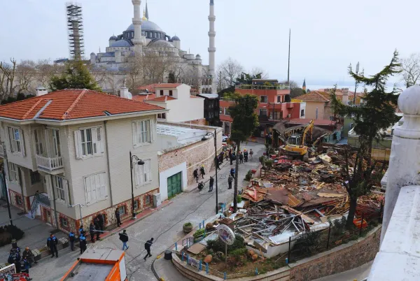 We Demolished the Illegal Structure in Sultanahmet Square